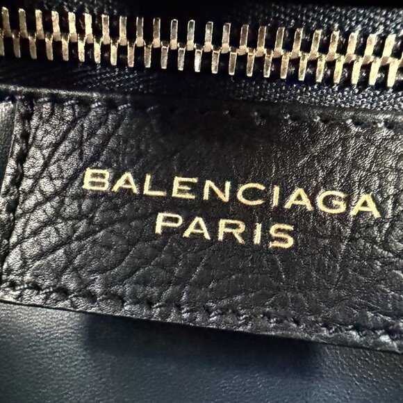 NWT BALENCIAGA Large Bag Tube Round M Tote Black Leather Doctor Bag Designer - Picture 14 of 16